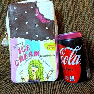 Betsey Johnson NWT icecream sandiwch